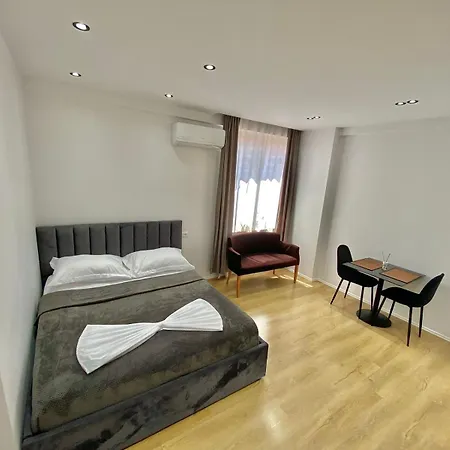 Mara 4 *